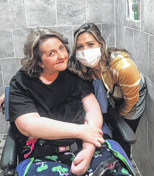 Kelli Gillis receives a special spa day during her few days at home for the first time in over a year.