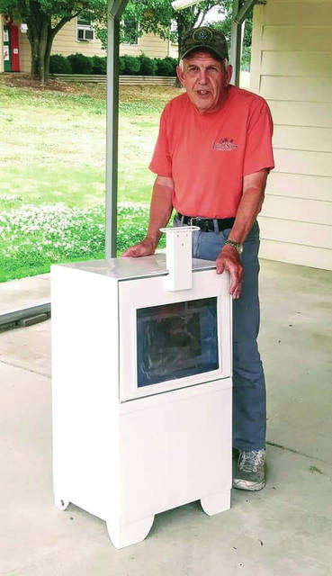 Peachland gets ready to host a new flag dropbox to help residents honorable and correctly retire the American Flag.