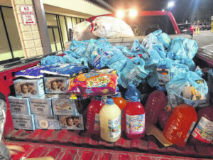 Community provides groceries for those in need