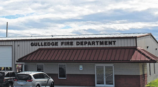 Gulledge FD hosts their fundraiser BBQ.