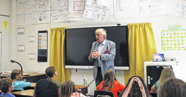 Sen. Tom McInnis speaks to a 4th grade class at Peachland-Polkton Elementary School.
                                 Hannah Barron | Anson Record