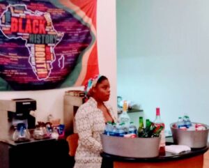 HOLLA! holds Friday Mixer encouraging networking among area business professionals