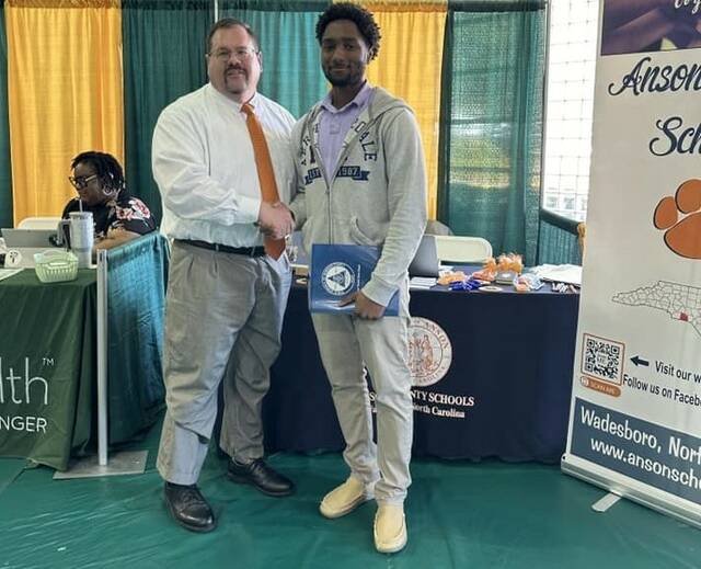 Dr. Joshua McLaurin particiapted in a teacher opportunity taking place at Methodist University on February 21.