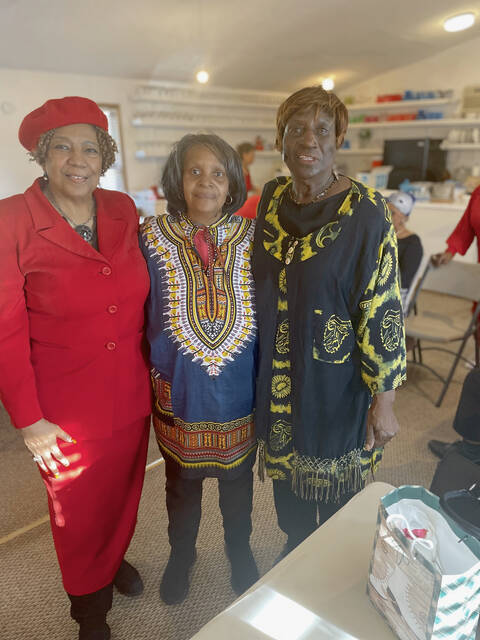 Members of the Alpha Pi Chi National Sorority paid tribute to Burnsville Recreation & learning Center Organization
Courtesy of Donna McNair