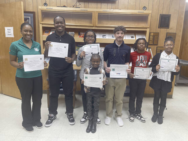 Picture left to right is Jahzaria Underwood, Andrew Martin, Zoe Martin, Ethan Dillon, Ethene Duncan, and Zaire Smith-Maxwell. Upfront in the middle is Kenleigh Cole.
                                 Provided courtesy of Samuel Cole