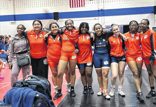 Lady Bearcats wrestling team